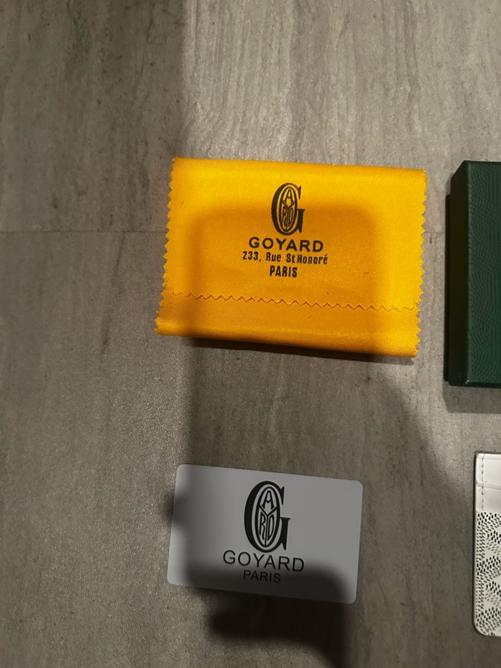 Goyard Yellow Branded Microfiber Cloth - Picture 3 of 5